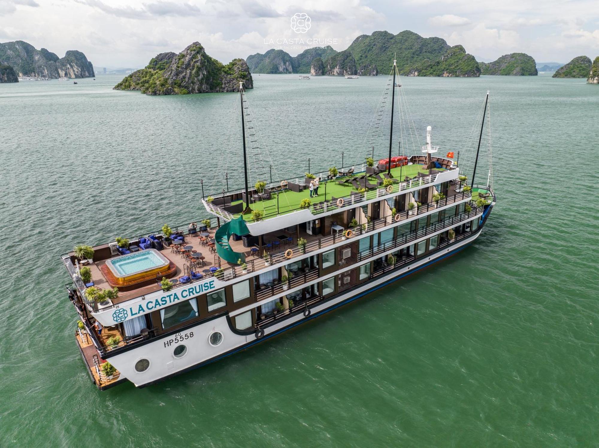 ホテル La Casta Cruise ハロン エクステリア 写真